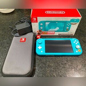 Nintendo Switch Lite : Animal Crossing Edition